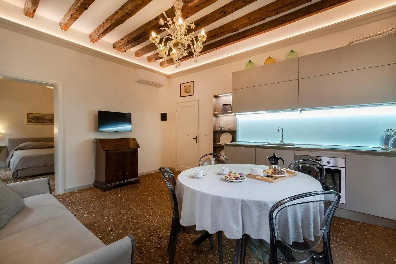 Ca' Anna Rialto Apartment M0270429079 Βενετία 0*,